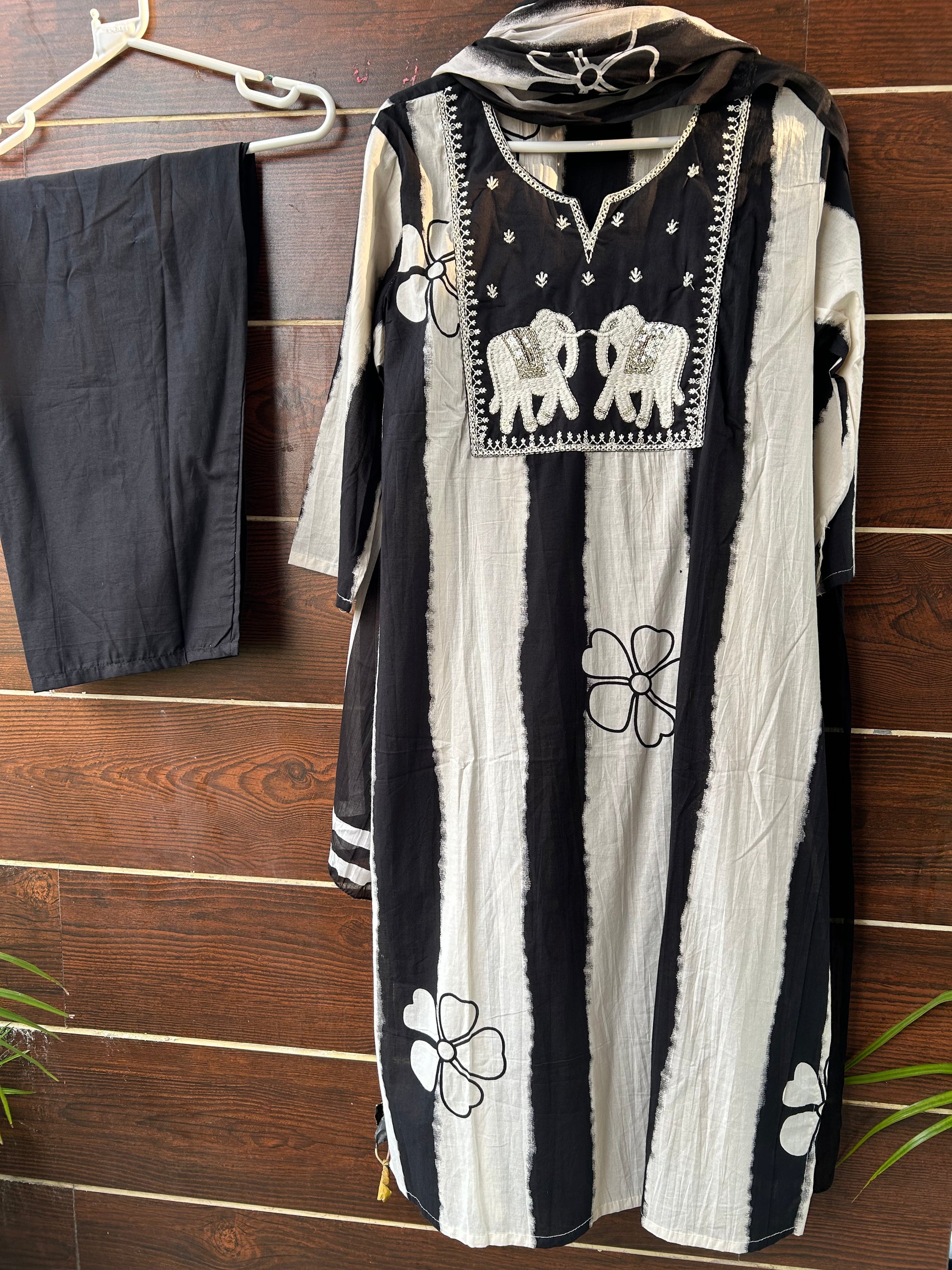 Pure cotton three piece kurta set